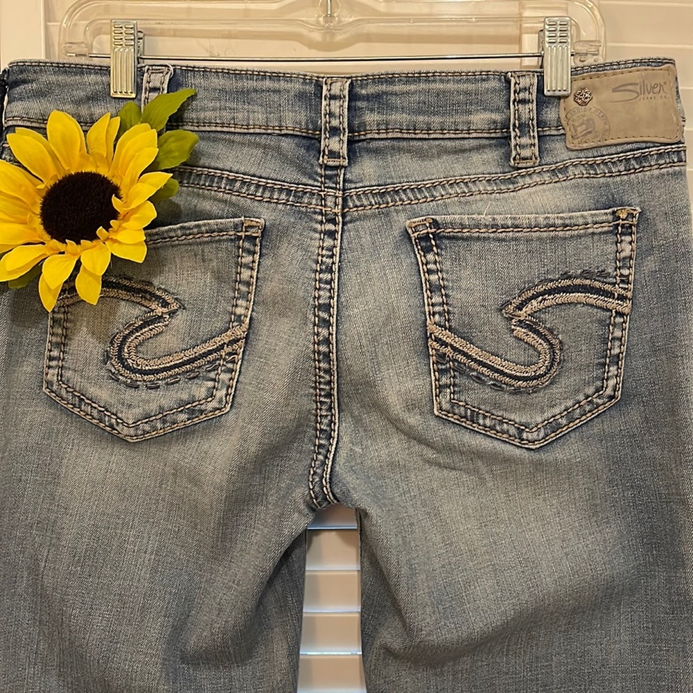 Silver Jeans Aiko Super Stretch Light Wash. SZ 32W 35L.